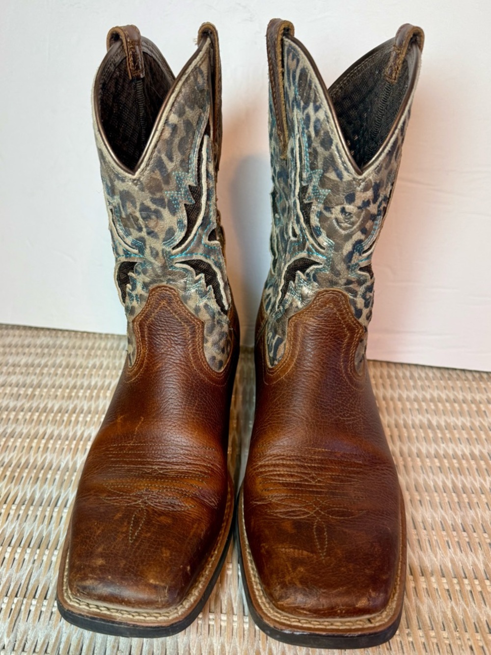 Ariat Girls' Koel VentTEK Western Riding Cowboy Boots Leather Leopard Size 5 - Picture 3 of 13